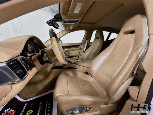 Used 2013 Porsche Panamera 4S image 16