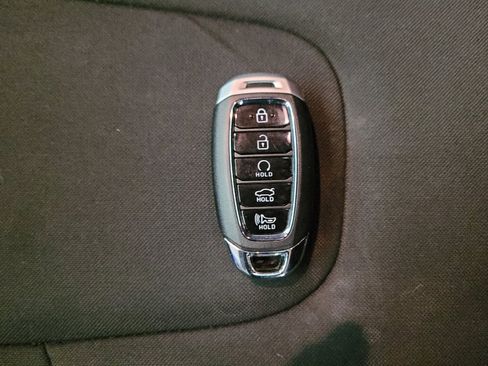 Used 2021 Hyundai Elantra SEL FWD image 32