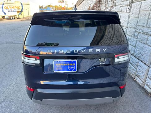 Used 2018 Land Rover Discovery SE image 5
