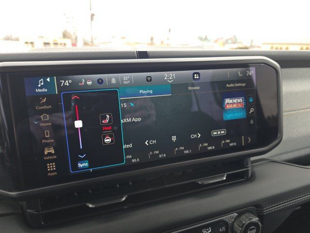 Used 2025 Jeep Wrangler Unlimited Sahara w/ Safety Group AWD/4WD image 27