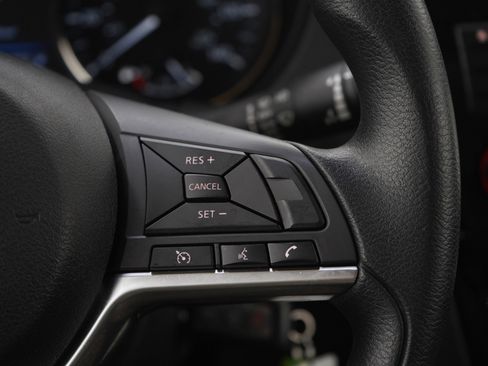 Used 2019 Nissan Rogue Sport S image 26