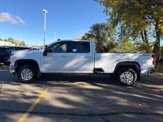Used 2026 Chevrolet Silverado 3500 LT AWD/4WD image 5