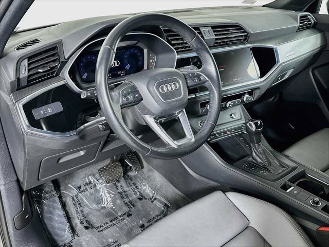 Certified 2023 Audi Q3 2.0T Premium w/ Black Optic Sport Package AWD/4WD image 9