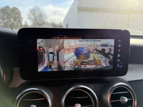 Used 2022 Mercedes-Benz GLC 300 image 21