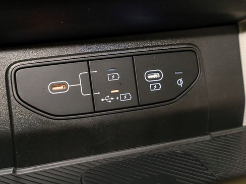 New 2026 Kia Sportage EX FWD image 16