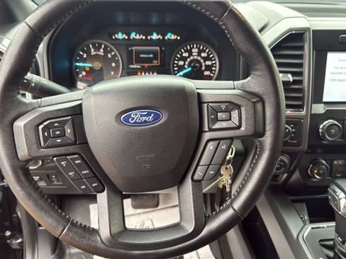 Used 2019 Ford F150 XLT w/ Equipment Group 302A Luxury image 19