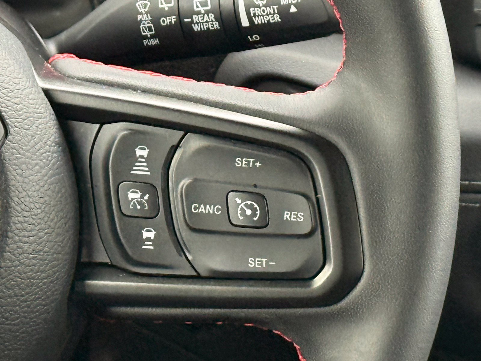 Used 2024 Jeep Wrangler Unlimited Rubicon w/ Convenience Group AWD/4WD image 29
