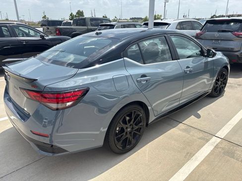 Used 2025 Nissan Sentra SR w/ Midnight Edition FWD image 1