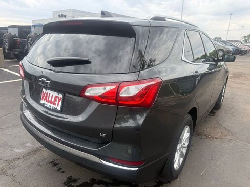 Used 2018 Chevrolet Equinox LT w/ Sun & Infotainment Package FWD image 3