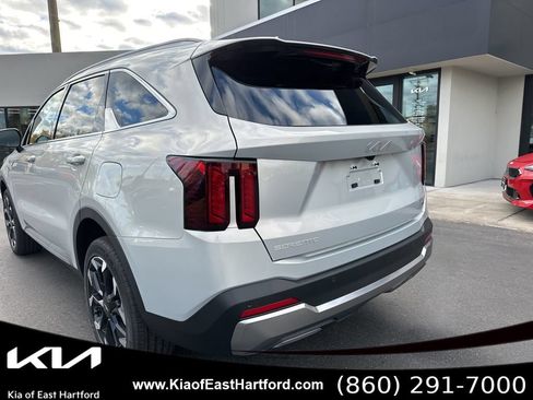 New 2026 Kia Sorento EX AWD/4WD image 9