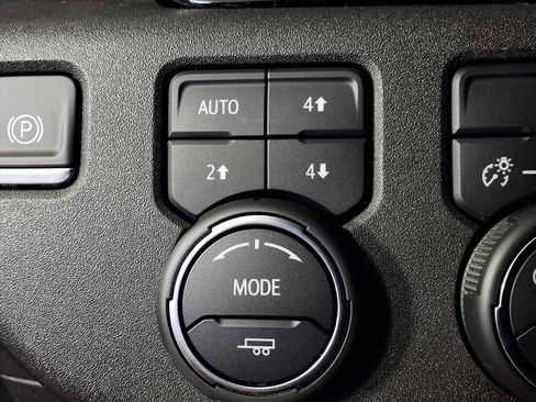 Used 2022 Chevrolet Silverado 1500 RST image 16