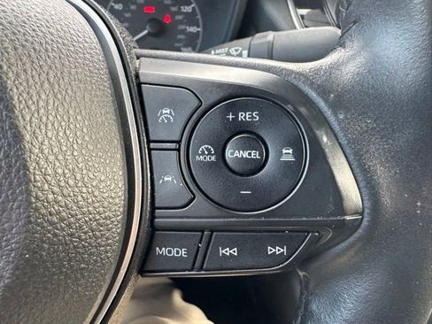 Used 2024 Toyota Corolla SE image 16