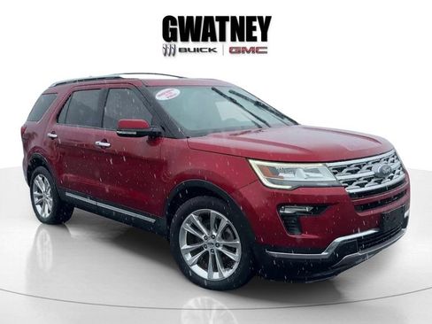 Used 2018 Ford Explorer Limited FWD image 2