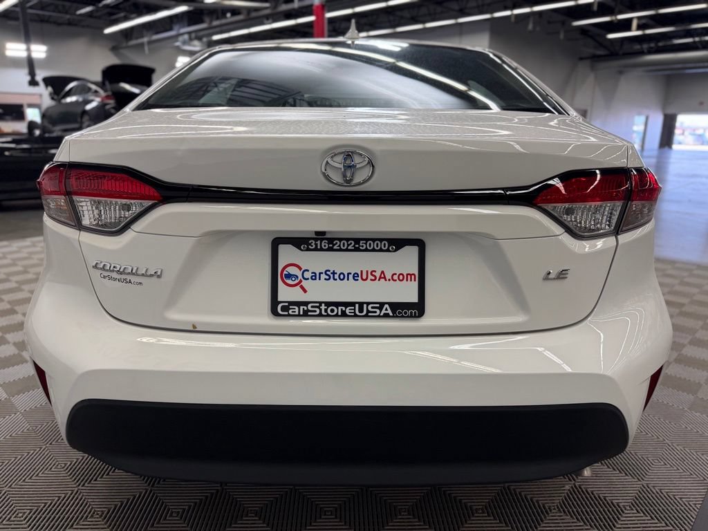 Used 2026 Toyota Corolla LE FWD image 6