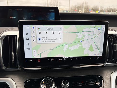 Used 2025 Ford Expedition Max Platinum w/ Driver's Package image 28