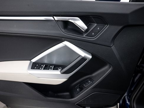 Certified 2025 Audi Q3 2.0T Premium Plus w/ Premium Plus Package image 13