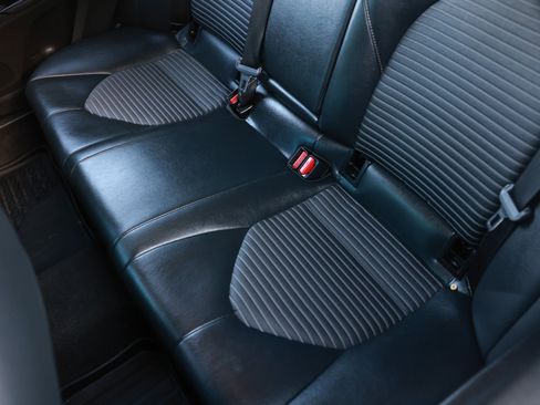 Used 2018 Toyota Camry SE w/ Audio Package image 15