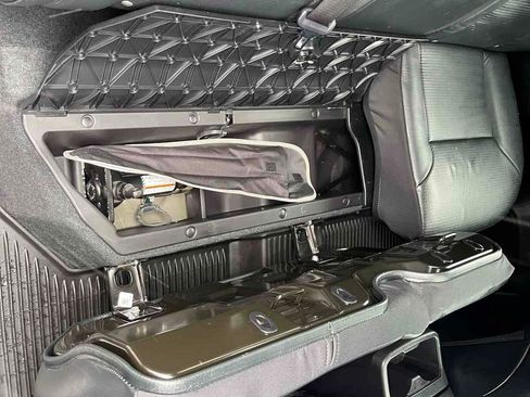 Used 2021 Toyota Tacoma TRD Off-Road w/ TRD Premium Off Road Package image 33