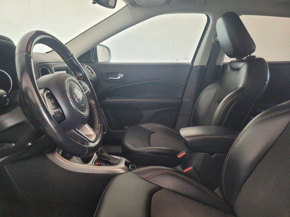 Used 2020 Jeep Compass Latitude AWD/4WD image 17