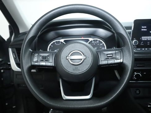 Used 2024 Nissan Rogue S image 21