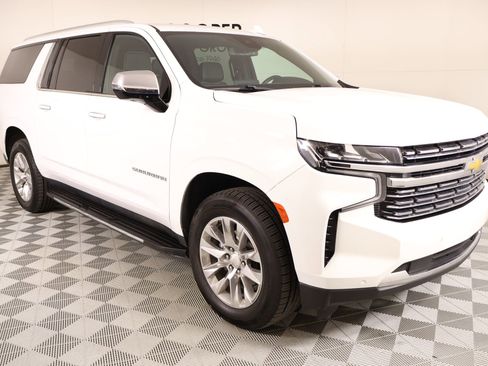 Used 2023 Chevrolet Suburban Premier image 1