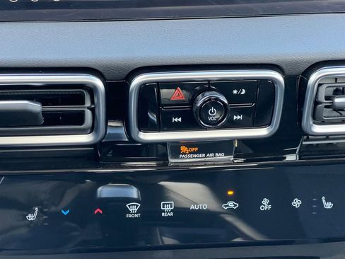 New 2026 Nissan Sentra SV w/ SV Convenience Package FWD image 5