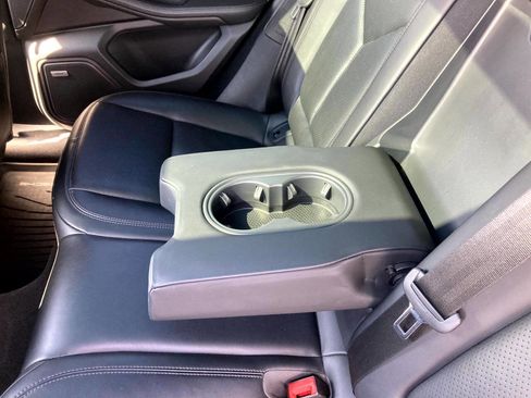 Used 2020 Porsche Macan image 17