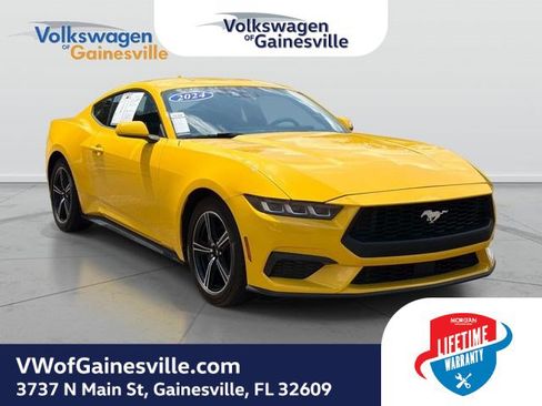 Used 2024 Ford Mustang Coupe RWD image 1