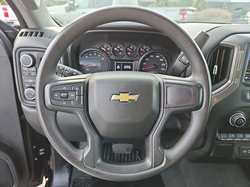 Used 2022 Chevrolet Silverado 1500 Custom image 16