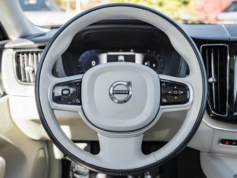 Certified 2022 Volvo XC60 B6 Inscription w/ Advanced Package image 26