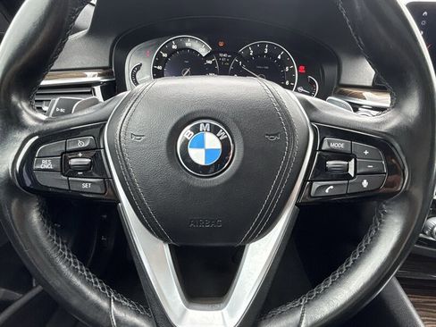 Used 2018 BMW 530i RWD image 27
