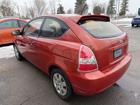 Used 2009 Hyundai Accent GS w/ Popular Equipment Pkg 2 image 5