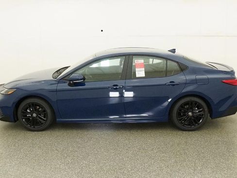 New 2026 Toyota Camry SE image 24