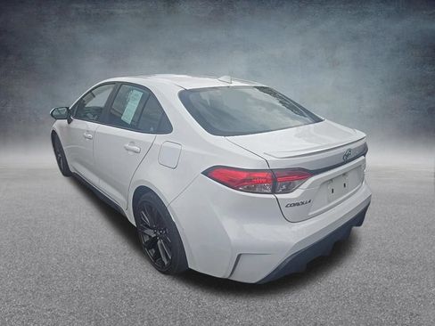 Used 2025 Toyota Corolla SE FWD image 7