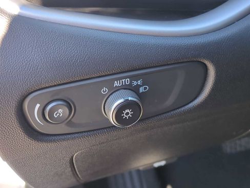 Used 2024 Chevrolet Malibu LT image 36