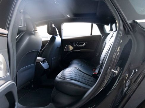 Used 2022 Mercedes-Benz EQS 450+ Sedan image 19