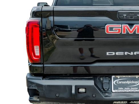 Used 2023 GMC Sierra 2500 Denali w/ Denali Black Diamond Edition AWD/4WD image 51