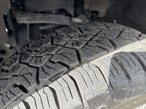 Used 2018 Ford F150 Lariat w/ Equipment Group 501A Mid image 28