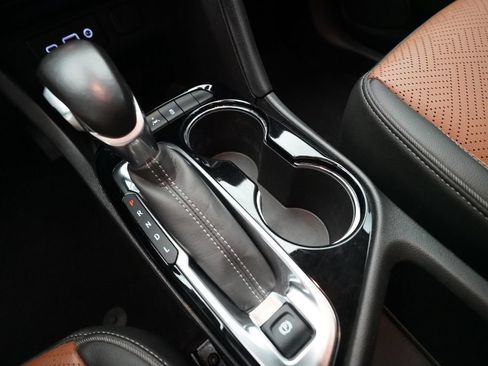 Used 2020 Buick Encore GX Essence FWD image 17