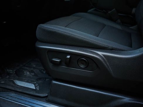 New 2026 GMC Sierra 3500 SLE w/ SLE Value Package image 18