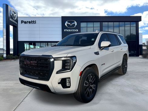 Used 2022 GMC Yukon AT4 image 1