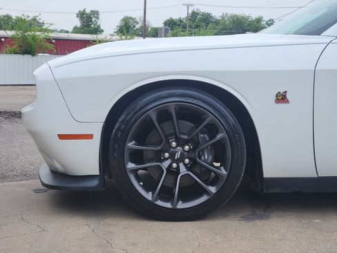Used 2021 Dodge Challenger R/T Scat Pack RWD image 7