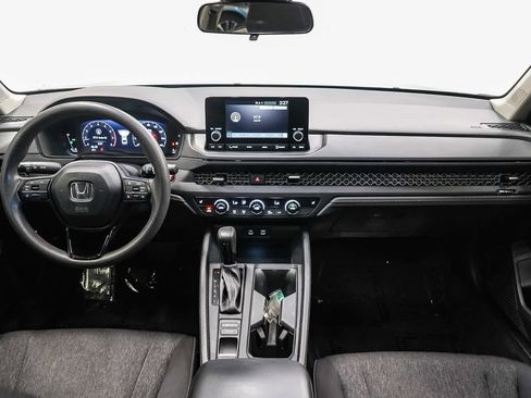 Used 2023 Honda Accord EX image 12