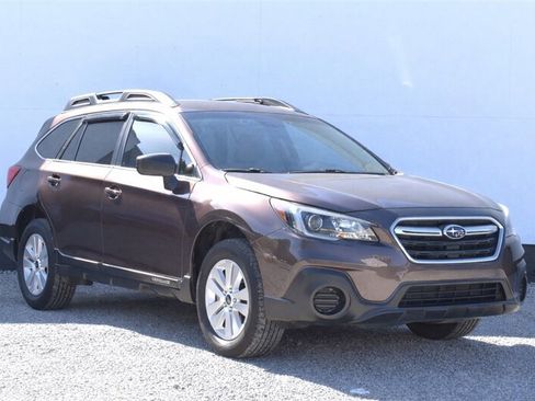 Used 2019 Subaru Outback 2.5i AWD/4WD image 1