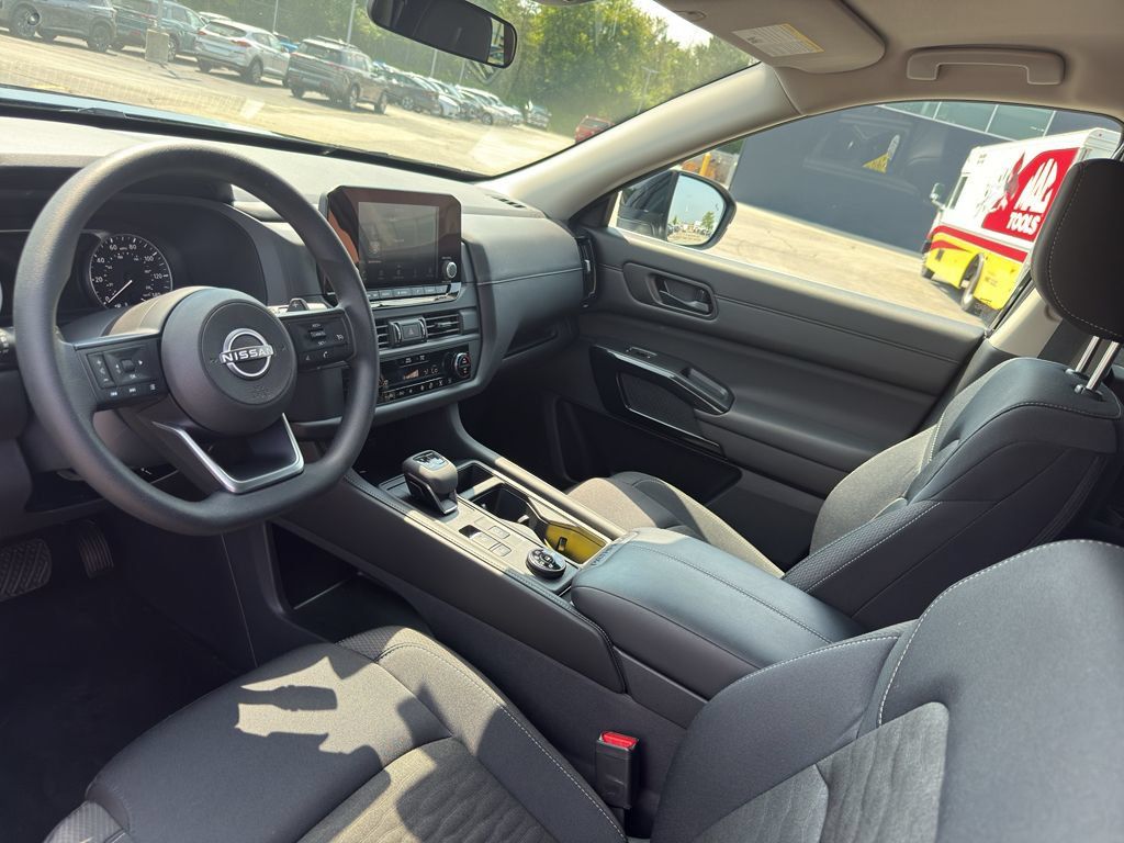 Certified 2025 Nissan Pathfinder S AWD/4WD image 25