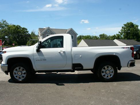 Used 2024 Chevrolet Silverado 2500 LT w/ Convenience Package AWD/4WD image 6