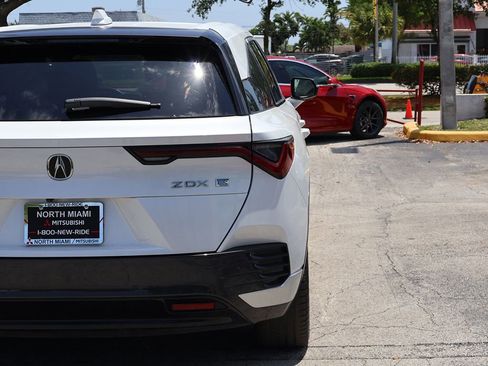 Used 2024 Acura ZDX A-Spec RWD image 16