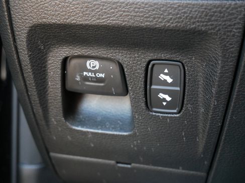 Used 2023 RAM 1500 Big Horn AWD/4WD image 27