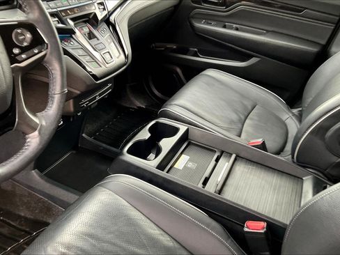 Used 2023 Honda Odyssey Elite image 15