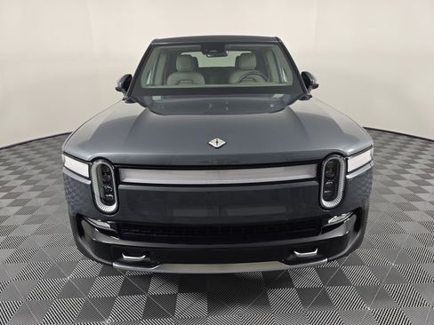 Used 2023 Rivian R1T Adventure image 8